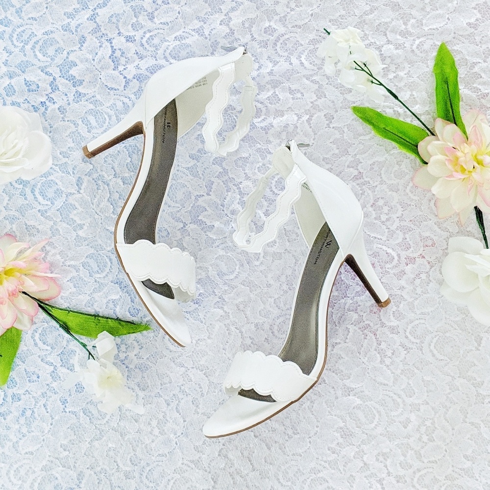 Scalloped Edge Zip Back Heels 11M